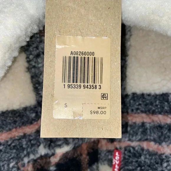 Levi's Women's MEDIUM Plaid Comfy Corner Ex-Boyfriend Sherpa Trucker Jacket NWT - Picture 3 of 8